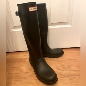 Hunter tall boots size 9